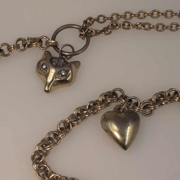Stella & Dot Gold Link Charm Necklace With Fox And Heart Charms - Picture 3 of 7